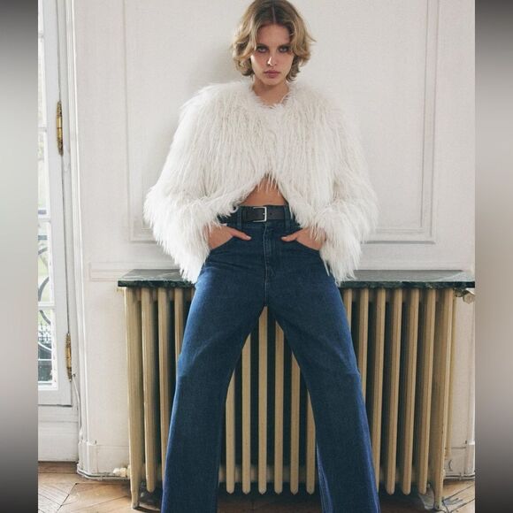 ZARA FAUX FUR JACKET - Small - Picture 2 of 8